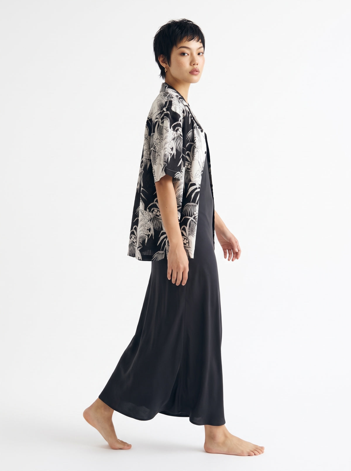 Floral Print Linen Short Sleeve Shirt – Black